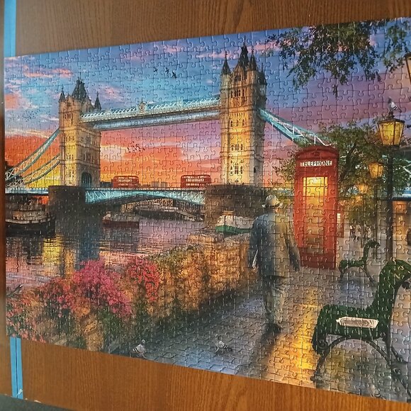 Ravensburger Tower Bridge At Sunset 1000pc Puzzle - Picture 2 of 2